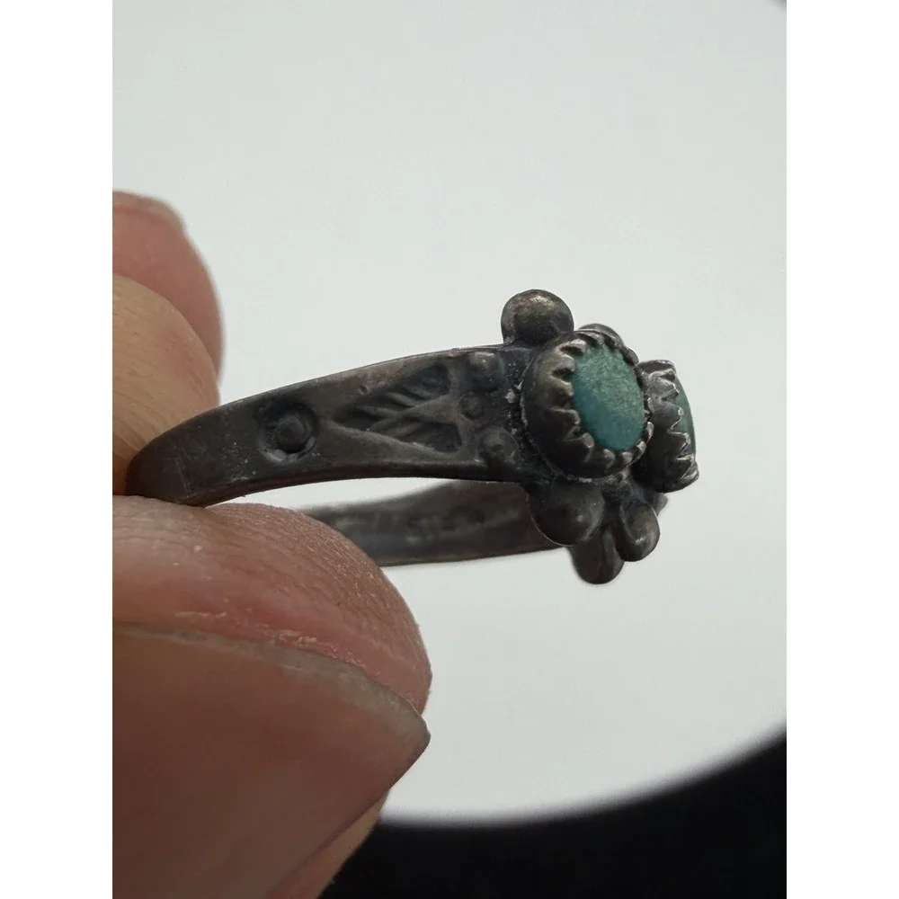 Vintage Sterling Silver Green Turquoise Baby Ring Size 1.5